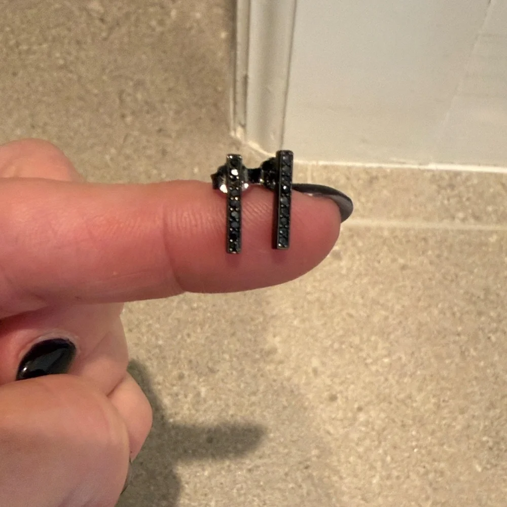 Black Stud Eaarings